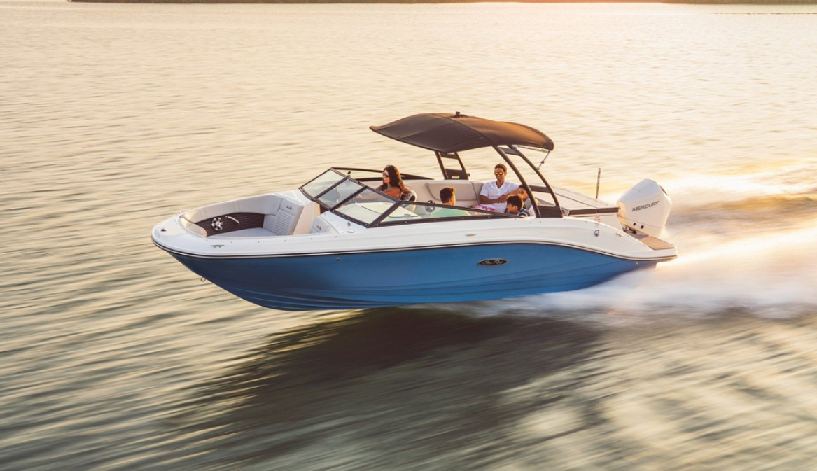 Sea Ray SPX 230 out.